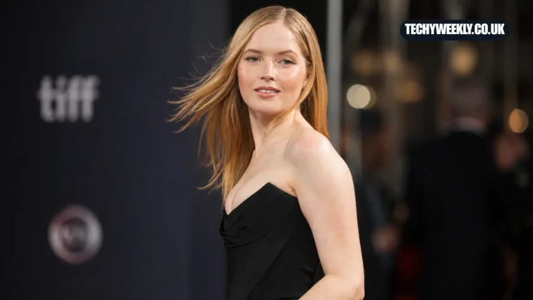 Ellie Bamber
