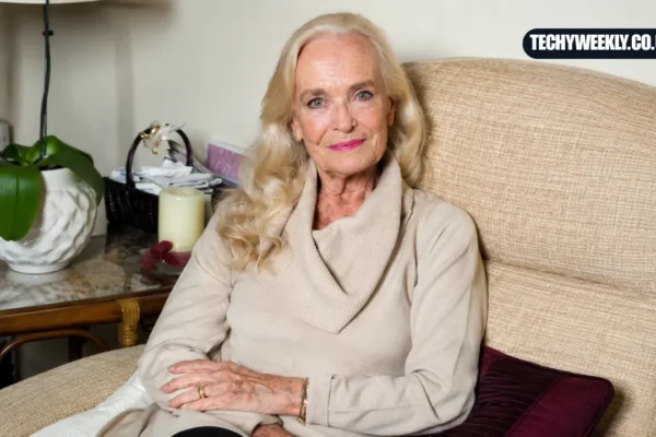 Shirley Eaton